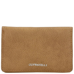 Gigi Fratelli romance bruin