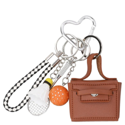 Flora & Co cute keychain bruin