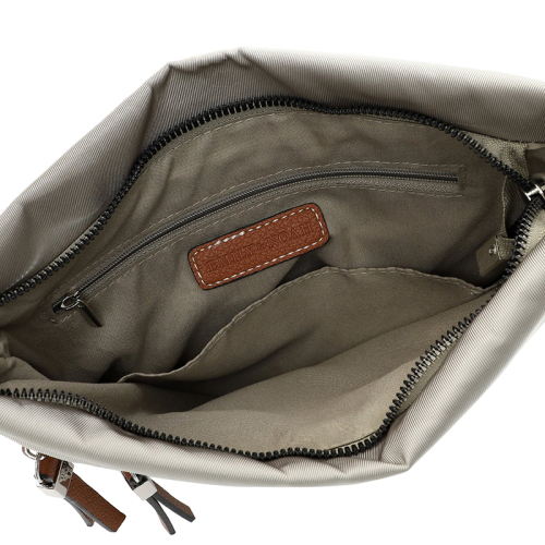 Emily & Noah Esther groen