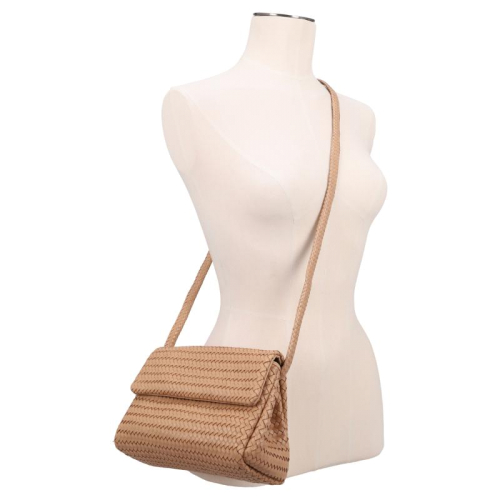 Allan K Caroline dj beige