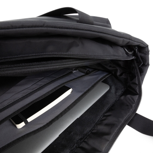 Eastpak CNNCT TOTE zwart
