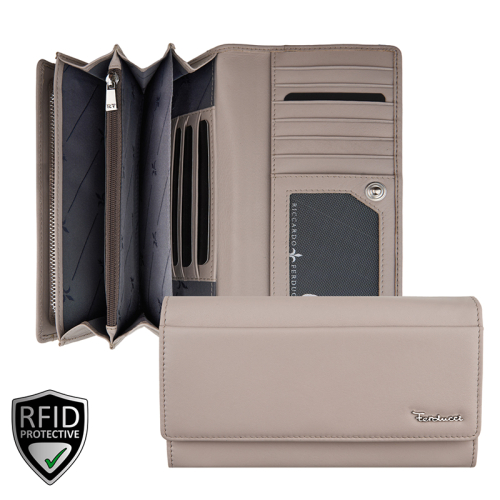 Riccardo Ferducci De Medici beige