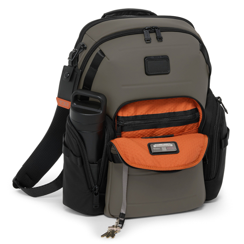 Tumi Alpha Bravo bruin