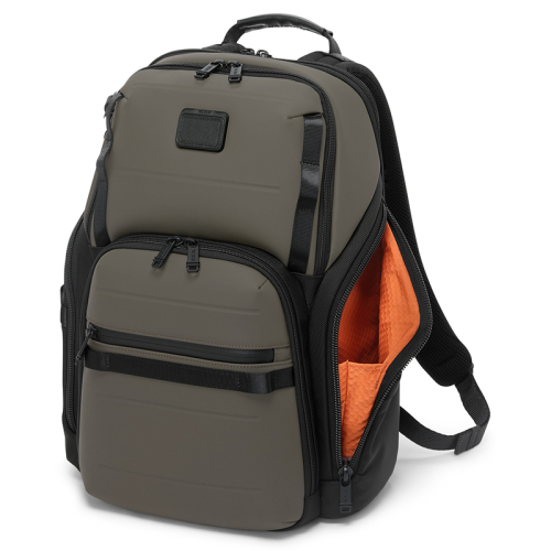 Tumi Alpha Bravo bruin