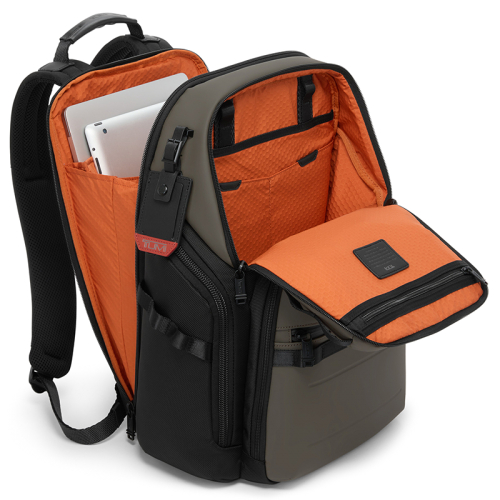 Tumi Alpha Bravo bruin