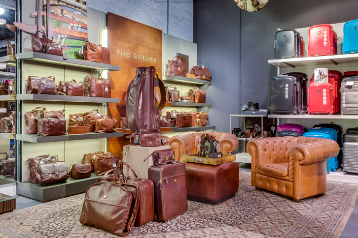schot Harmonisch tentoonstelling Van Os tassen en koffers winkel Rotterdam Coolsingel